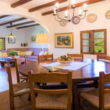 Nord - Typical Majorcan Villa, Private Pool, Bbq, Mediterranean Garden, Petfriendly Pollenca