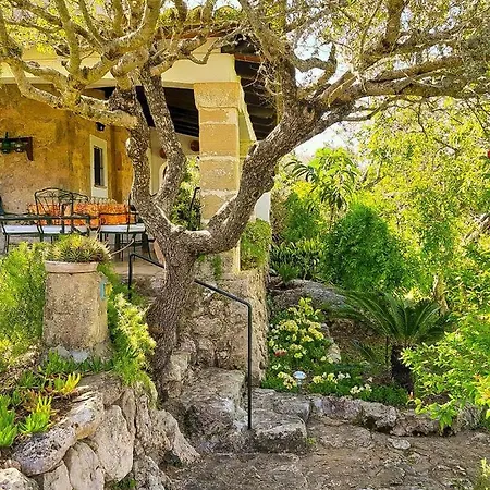 Nord - Typical Majorcan Villa, Private Pool, Bbq, Mediterranean Garden, Petfriendly Villa